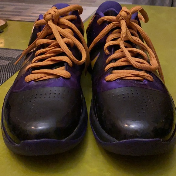 ❤️ RARE Nike Zoom Kobe V 5 Lakers ❤️ NO BOX gently worn a few times main image 2